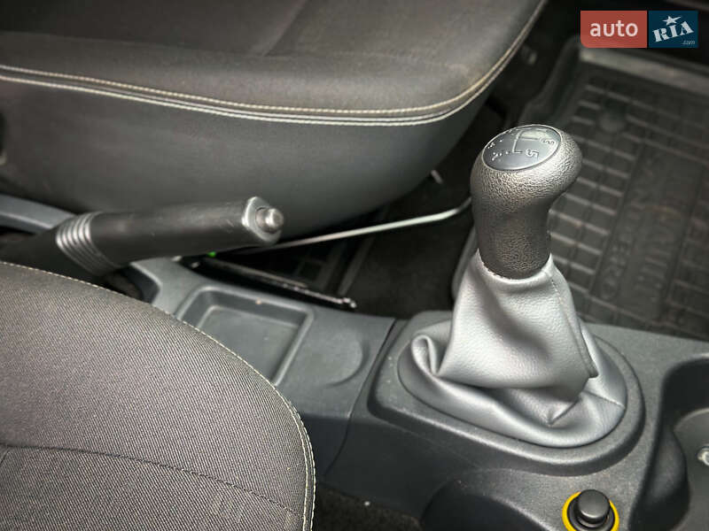 Внедорожник / Кроссовер Dacia Sandero StepWay 2010 в Сумах фото 40 Внедорожник / Кроссовер Dacia Sandero StepWay 2010 в Сумах