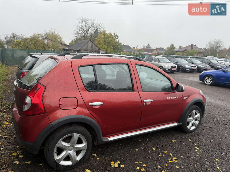 Внедорожник / Кроссовер Dacia Sandero StepWay 2010 в Луцке фото 3 Внедорожник / Кроссовер Dacia Sandero StepWay 2010 в Луцке
