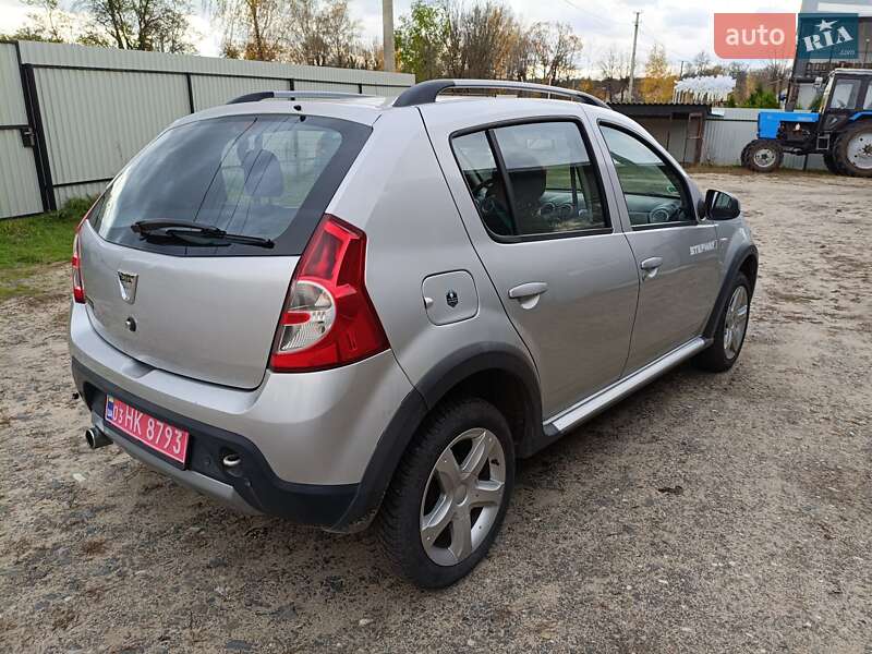 Внедорожник / Кроссовер Dacia Sandero StepWay 2011 в Любешове фото 4 Внедорожник / Кроссовер Dacia Sandero StepWay 2011 в Любешове