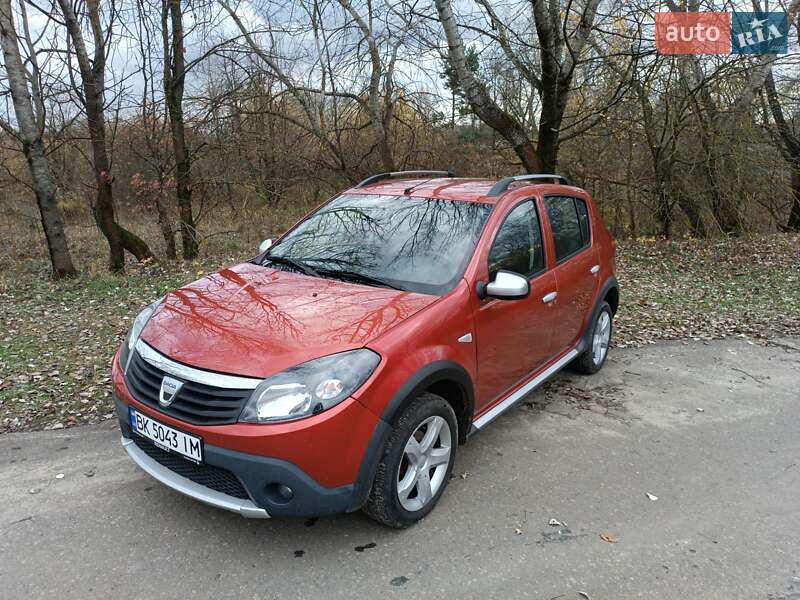 Внедорожник / Кроссовер Dacia Sandero StepWay 2010 в Ровно