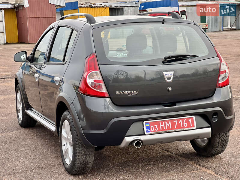 Позашляховик / Кросовер Dacia Sandero StepWay 2010 в Кролевці