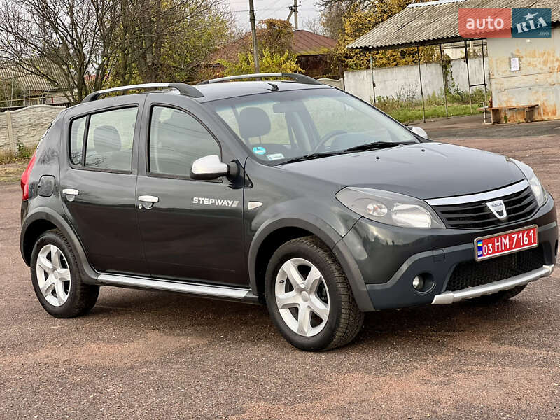Позашляховик / Кросовер Dacia Sandero StepWay 2010 в Кролевці