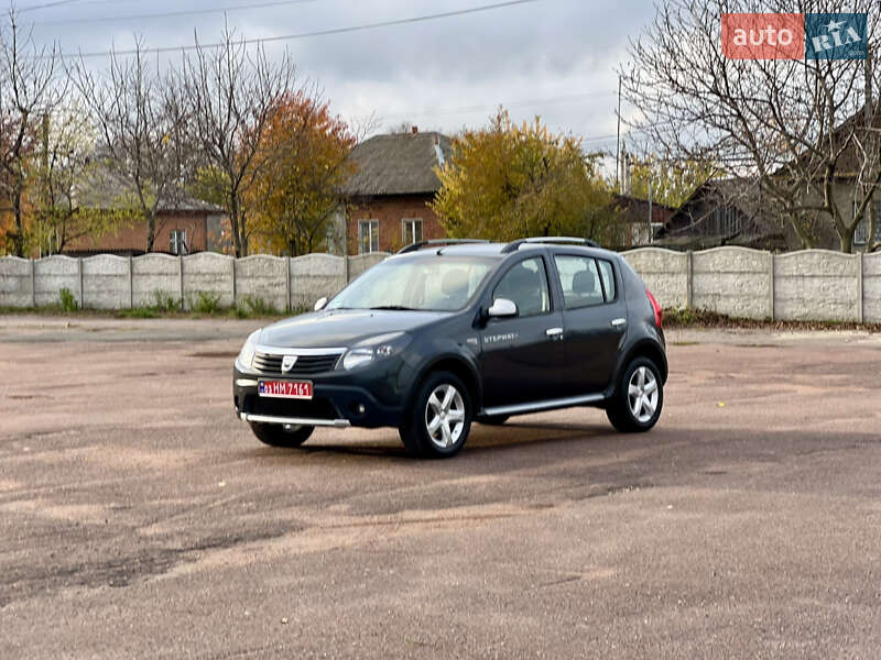 Позашляховик / Кросовер Dacia Sandero StepWay 2010 в Кролевці