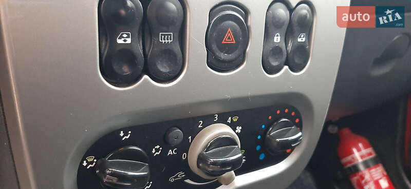 Внедорожник / Кроссовер Dacia Sandero StepWay 2012 в Чернигове