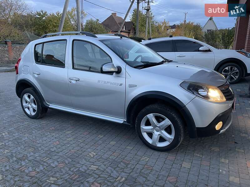 Dacia Sandero StepWay 2011 Dacia Sandero StepWay 2011