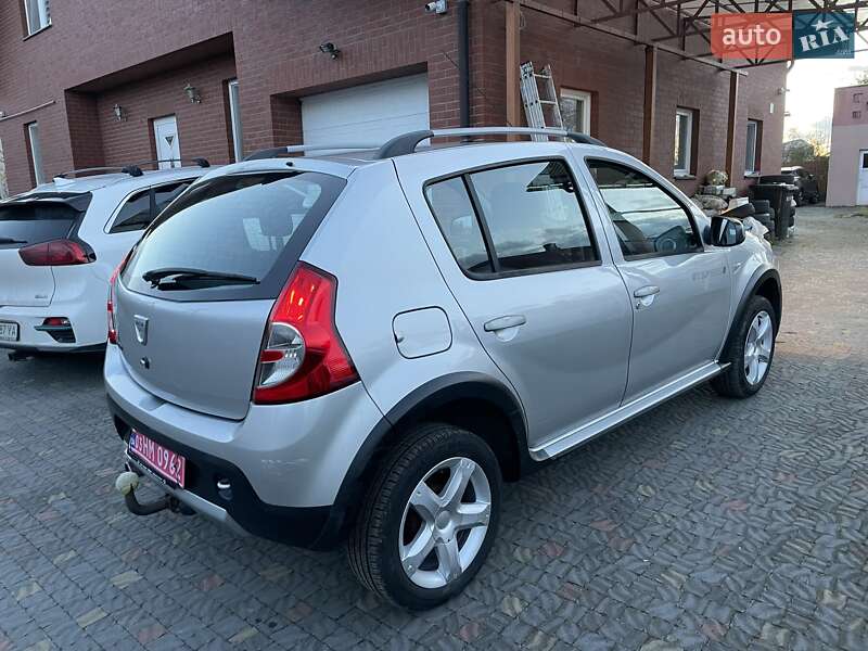 Внедорожник / Кроссовер Dacia Sandero StepWay 2011 в Луцке