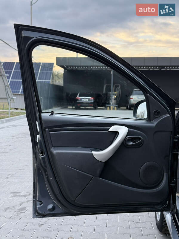 Внедорожник / Кроссовер Dacia Sandero StepWay 2010 в Владимире фото 42 Внедорожник / Кроссовер Dacia Sandero StepWay 2010 в Владимире