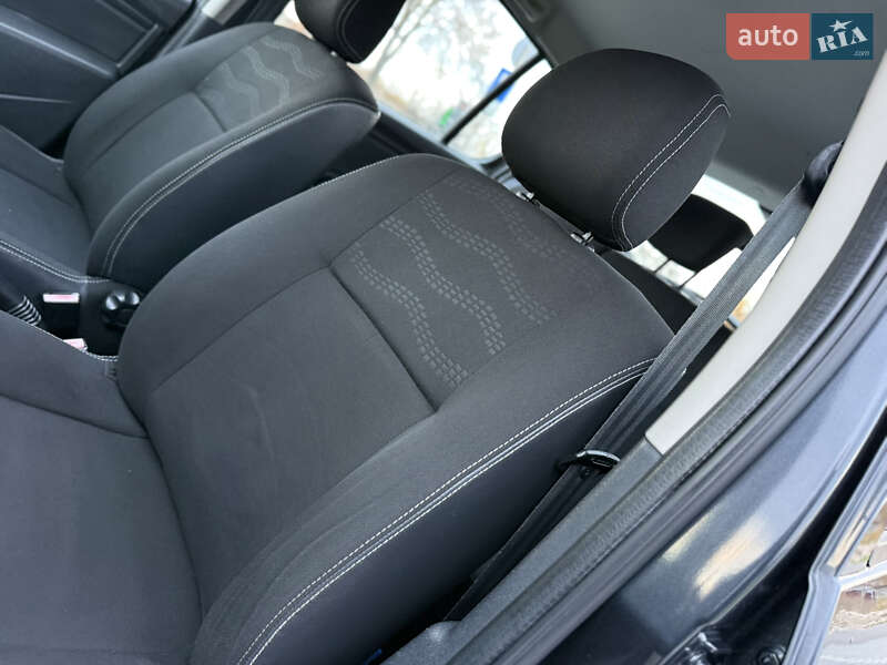 Внедорожник / Кроссовер Dacia Sandero StepWay 2010 в Владимире фото 47 Внедорожник / Кроссовер Dacia Sandero StepWay 2010 в Владимире