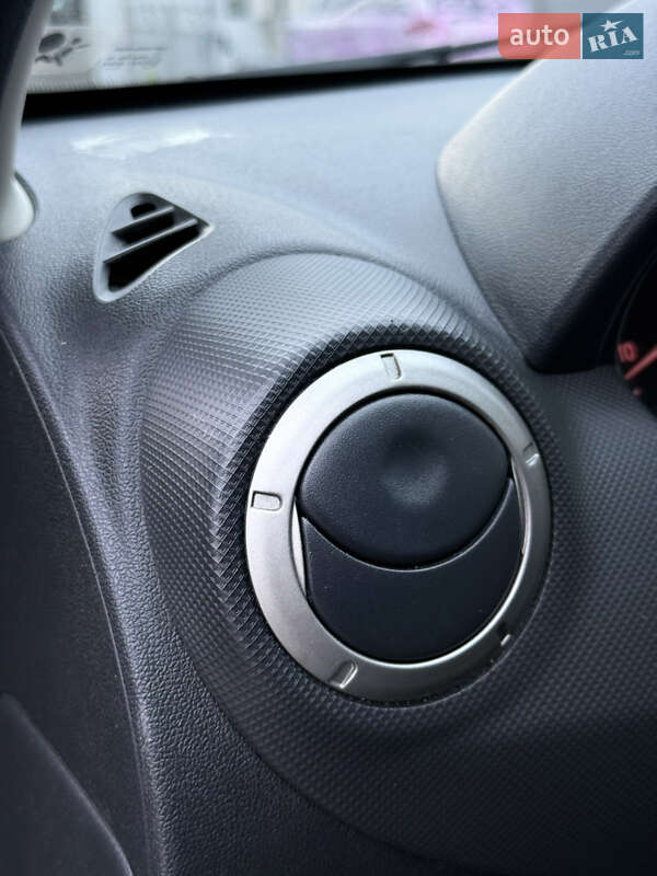 Внедорожник / Кроссовер Dacia Sandero StepWay 2010 в Владимире фото 52 Внедорожник / Кроссовер Dacia Sandero StepWay 2010 в Владимире