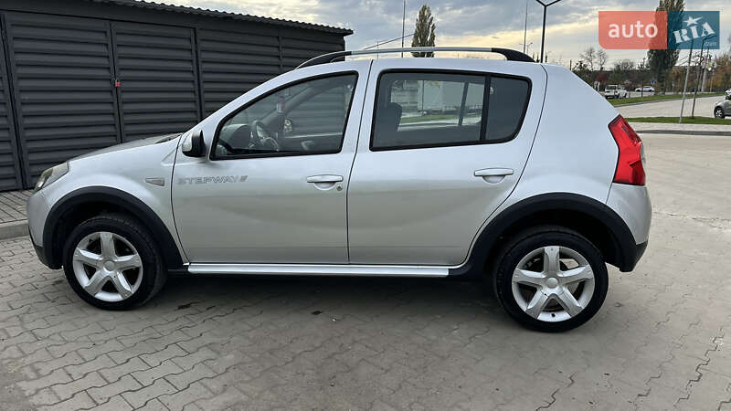 Внедорожник / Кроссовер Dacia Sandero StepWay 2009 в Луцке