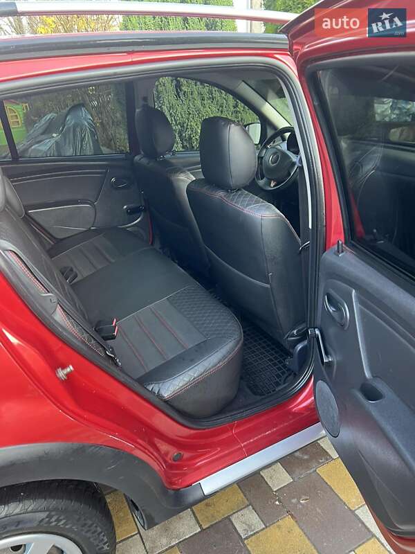 Внедорожник / Кроссовер Dacia Sandero StepWay 2011 в Львове