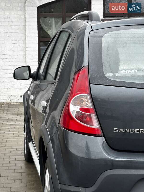 Позашляховик / Кросовер Dacia Sandero StepWay 2012 в Красилові фото 44 Позашляховик / Кросовер Dacia Sandero StepWay 2012 в Красилові
