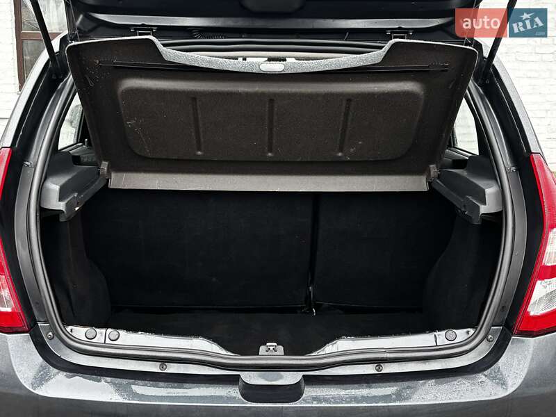 Позашляховик / Кросовер Dacia Sandero StepWay 2012 в Красилові фото 48 Позашляховик / Кросовер Dacia Sandero StepWay 2012 в Красилові