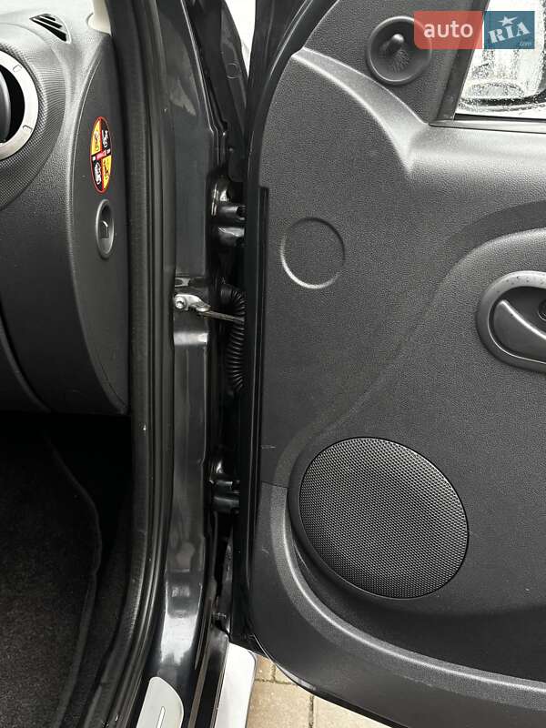 Позашляховик / Кросовер Dacia Sandero StepWay 2012 в Красилові фото 85 Позашляховик / Кросовер Dacia Sandero StepWay 2012 в Красилові