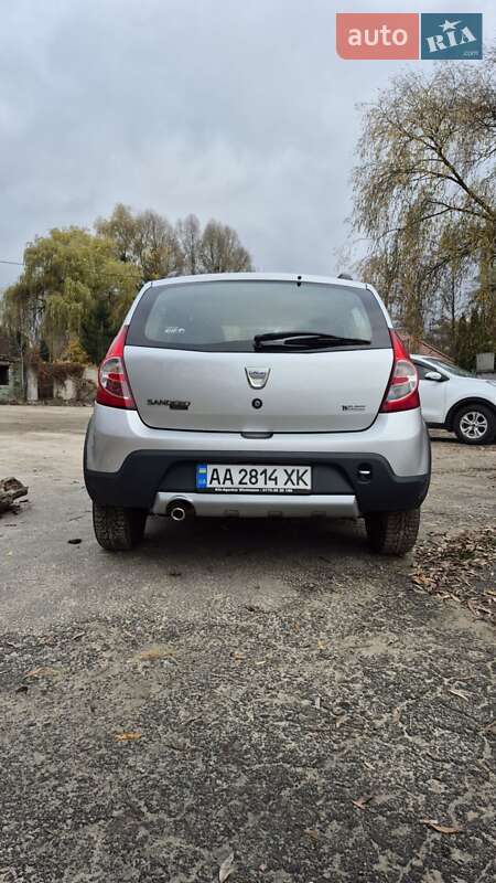 Позашляховик / Кросовер Dacia Sandero StepWay 2009 в Києві фото 6 Позашляховик / Кросовер Dacia Sandero StepWay 2009 в Києві