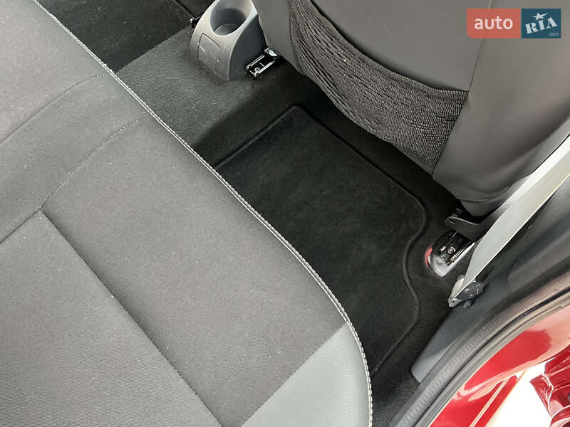 Позашляховик / Кросовер Dacia Sandero StepWay 2012 в Луцьку