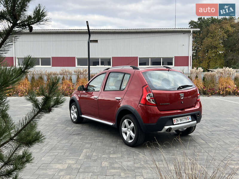 Позашляховик / Кросовер Dacia Sandero StepWay 2012 в Луцьку