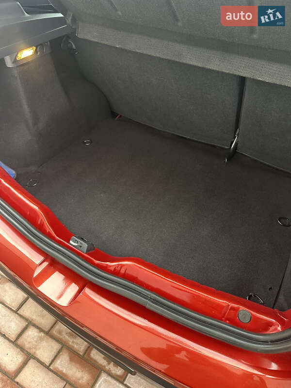 Внедорожник / Кроссовер Dacia Sandero StepWay 2011 в Хороле фото 8 Внедорожник / Кроссовер Dacia Sandero StepWay 2011 в Хороле