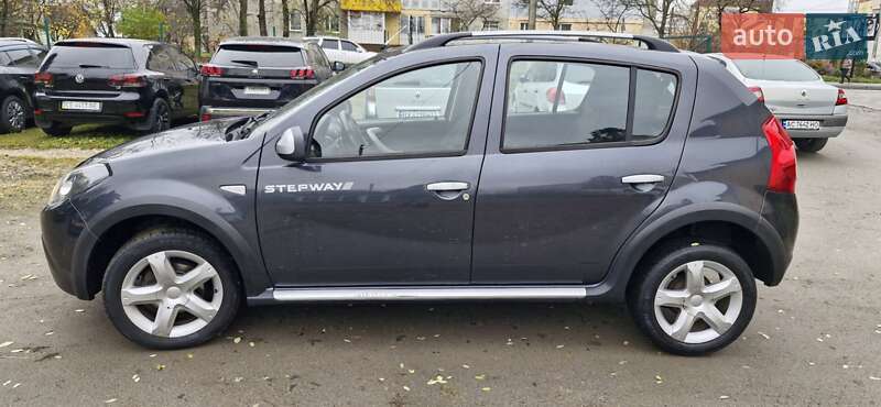 Позашляховик / Кросовер Dacia Sandero StepWay 2012 в Красилові