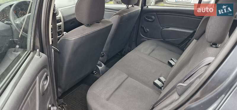 Позашляховик / Кросовер Dacia Sandero StepWay 2012 в Красилові