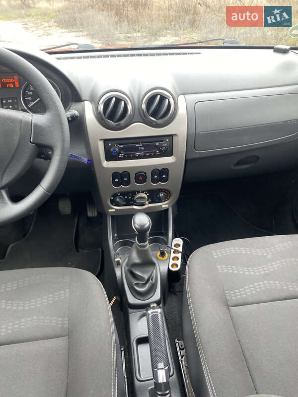 Позашляховик / Кросовер Dacia Sandero StepWay 2011 в Хоролі фото 21 Позашляховик / Кросовер Dacia Sandero StepWay 2011 в Хоролі