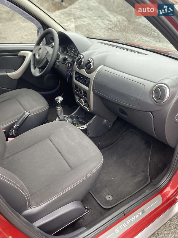 Позашляховик / Кросовер Dacia Sandero StepWay 2011 в Хоролі фото 24 Позашляховик / Кросовер Dacia Sandero StepWay 2011 в Хоролі