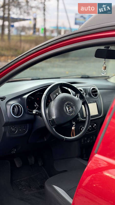 Позашляховик / Кросовер Dacia Sandero StepWay 2013 в Гадячі