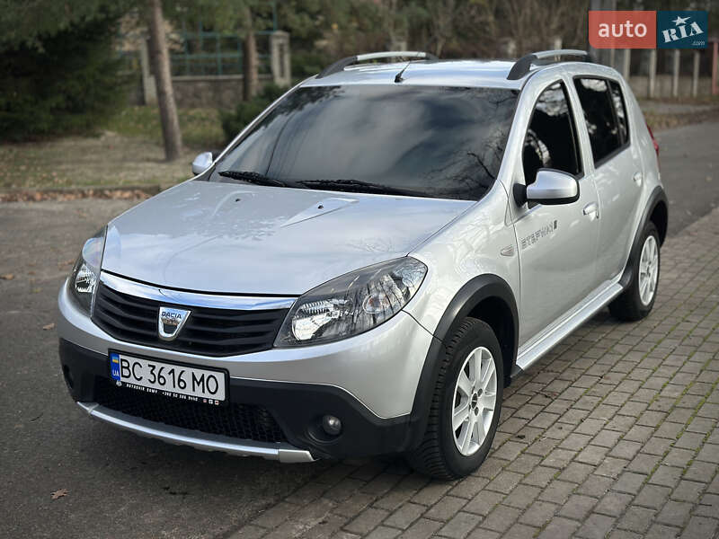 Внедорожник / Кроссовер Dacia Sandero StepWay 2012 в Сумах фото 2 Внедорожник / Кроссовер Dacia Sandero StepWay 2012 в Сумах