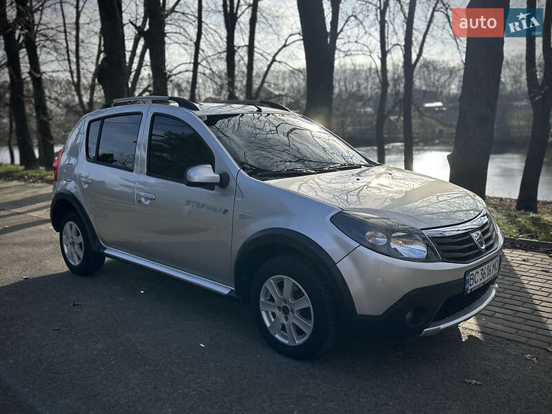 Внедорожник / Кроссовер Dacia Sandero StepWay 2012 в Сумах фото 19 Внедорожник / Кроссовер Dacia Sandero StepWay 2012 в Сумах