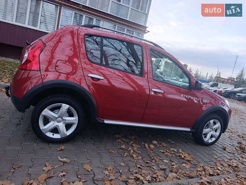 Внедорожник / Кроссовер Dacia Sandero StepWay 2010 в Полтаве