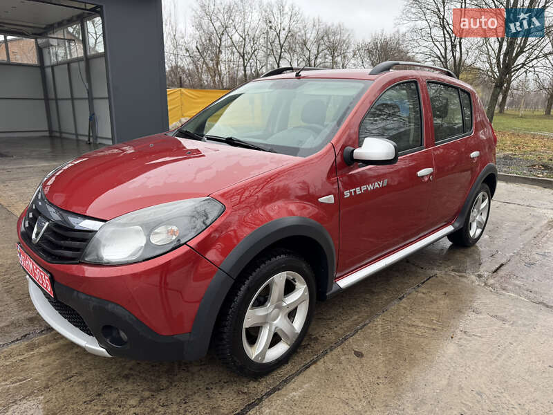 Позашляховик / Кросовер Dacia Sandero StepWay 2012 в Кролевці