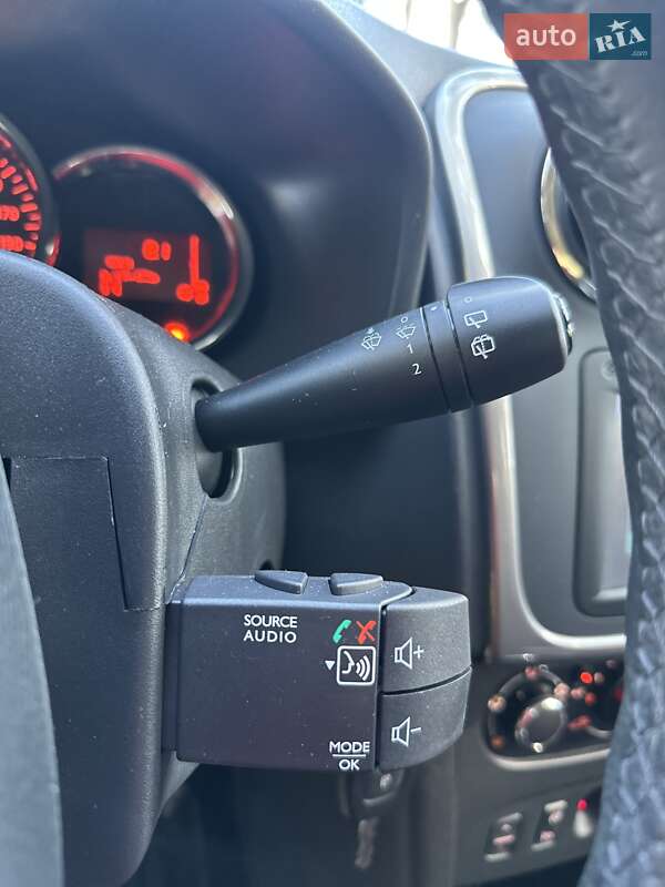 Позашляховик / Кросовер Dacia Sandero StepWay 2016 в Білогородці