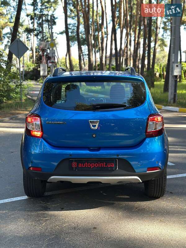 Позашляховик / Кросовер Dacia Sandero StepWay 2016 в Білогородці