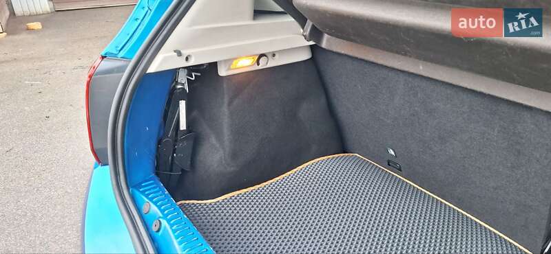 Внедорожник / Кроссовер Dacia Sandero StepWay 2015 в Новоархангельске