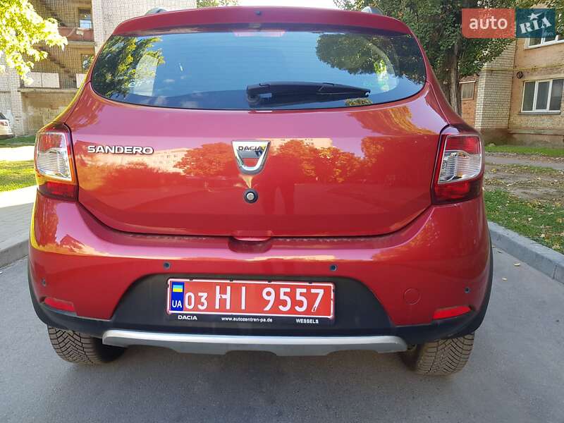 Внедорожник / Кроссовер Dacia Sandero StepWay 2014 в Чернигове