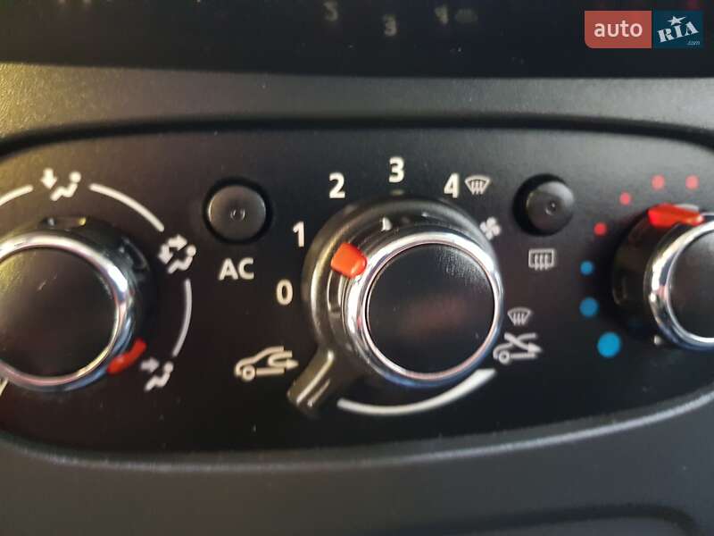 Внедорожник / Кроссовер Dacia Sandero StepWay 2014 в Чернигове