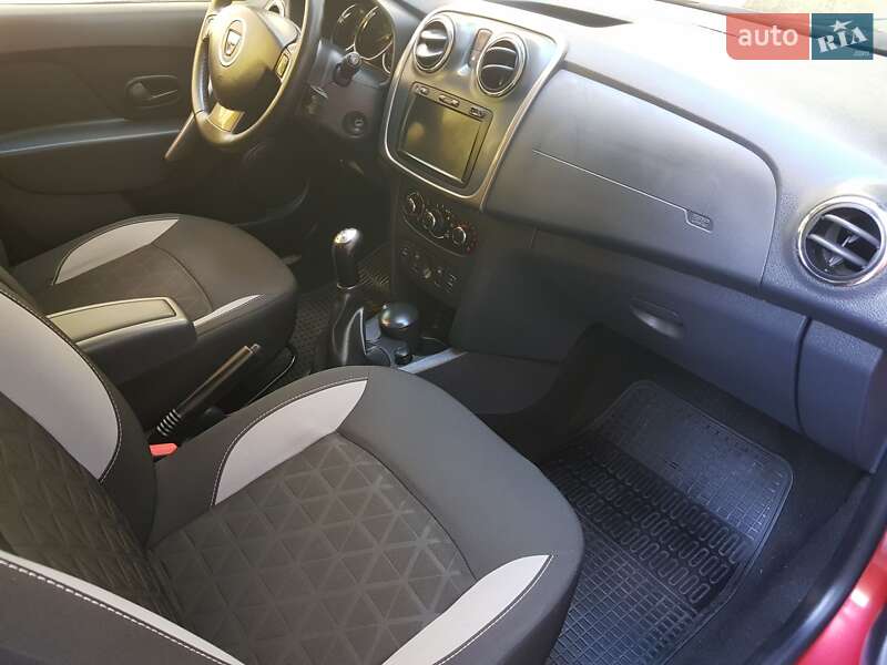 Внедорожник / Кроссовер Dacia Sandero StepWay 2014 в Чернигове