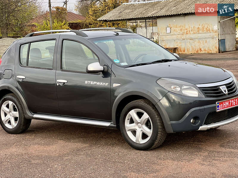 Позашляховик / Кросовер Dacia Sandero StepWay 2011 в Кролевці