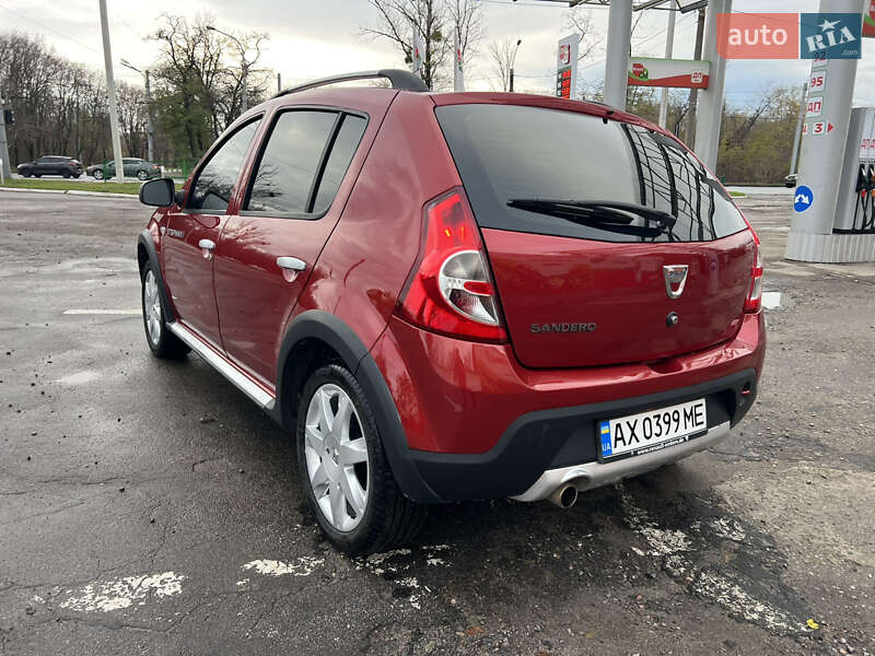 Хетчбек Dacia Sandero StepWay 2012 в Харкові