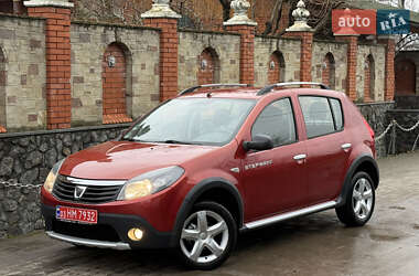 Позашляховик / Кросовер Dacia Sandero StepWay 2012 в Красилові