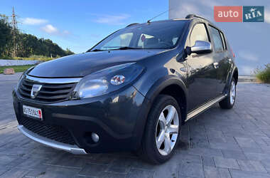 Внедорожник / Кроссовер Dacia Sandero StepWay 2011 в Радивилове