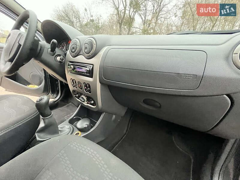 Внедорожник / Кроссовер Dacia Sandero StepWay 2011 в Радивилове фото 63 Внедорожник / Кроссовер Dacia Sandero StepWay 2011 в Радивилове