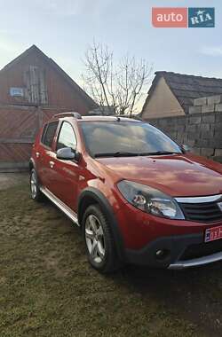Внедорожник / Кроссовер Dacia Sandero StepWay 2010 в Сваляве