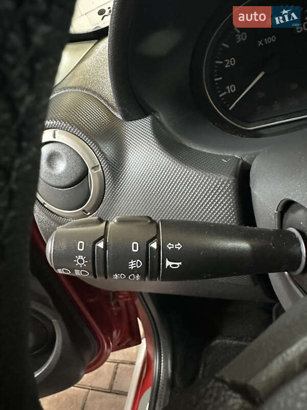 Позашляховик / Кросовер Dacia Sandero StepWay 2011 в Хоролі