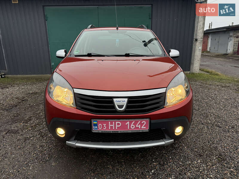 Внедорожник / Кроссовер Dacia Sandero StepWay 2010 в Слобожанском