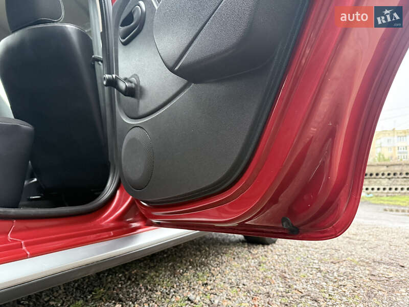 Внедорожник / Кроссовер Dacia Sandero StepWay 2010 в Слобожанском