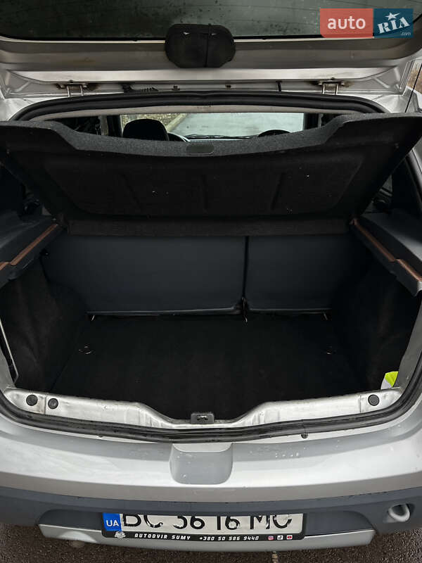 Внедорожник / Кроссовер Dacia Sandero StepWay 2012 в Сумах