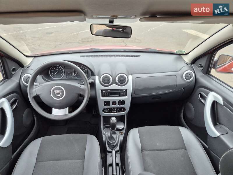 Внедорожник / Кроссовер Dacia Sandero StepWay 2012 в Стрые