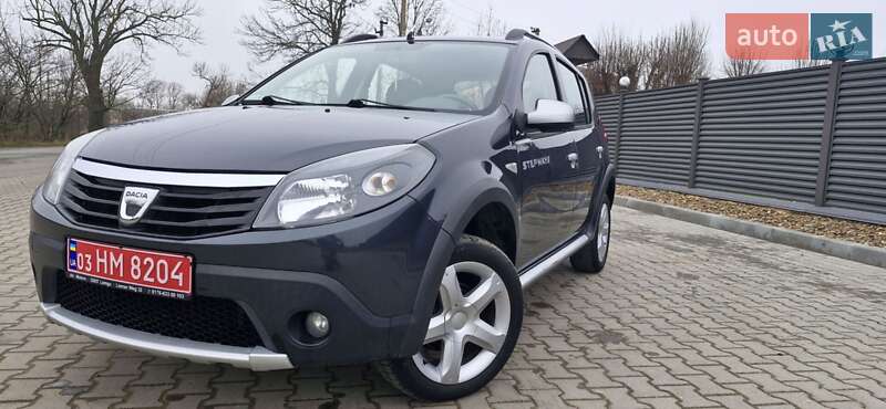 Позашляховик / Кросовер Dacia Sandero StepWay 2012 в Красилові