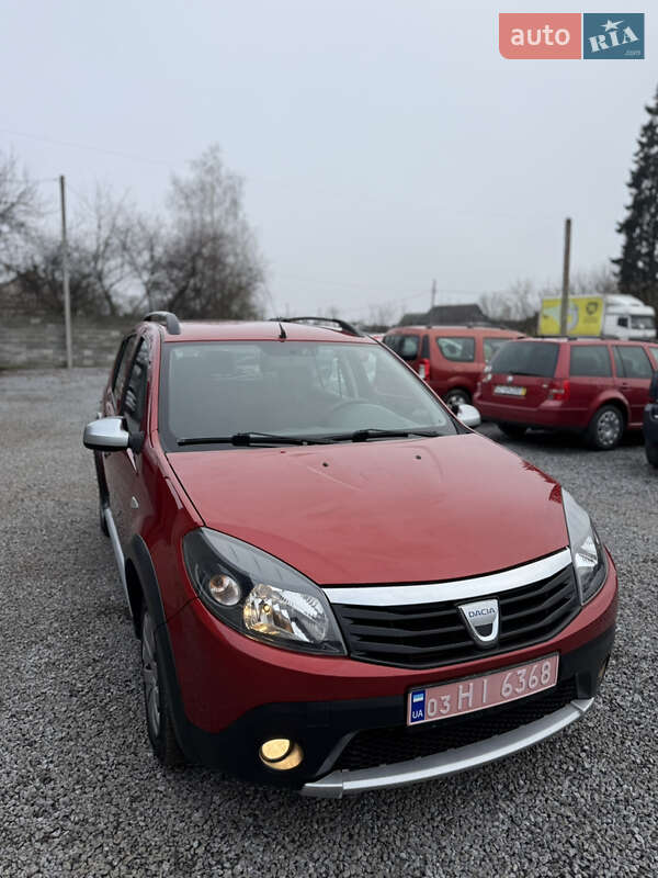 Внедорожник / Кроссовер Dacia Sandero StepWay 2011 в Луцке фото 3 Внедорожник / Кроссовер Dacia Sandero StepWay 2011 в Луцке